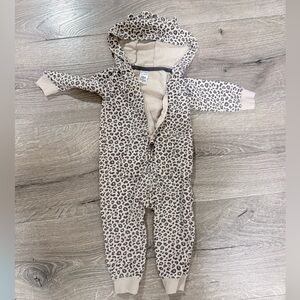 Carter's Beige and Black Leopard Print Footless zipup outfit 12m